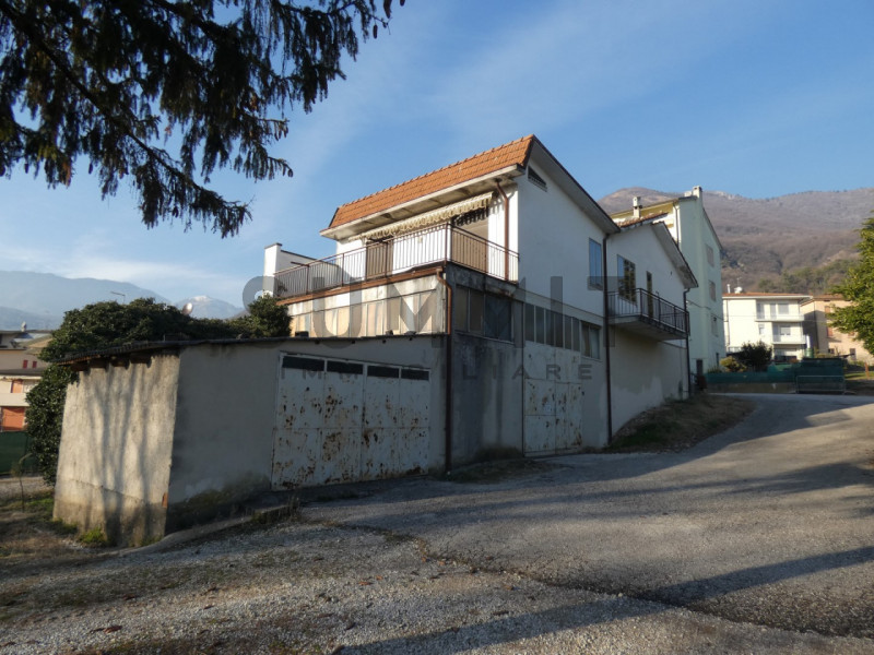Immagine 12 di Casa bifamiliare in vendita  in Via Della Stamperia a Santorso