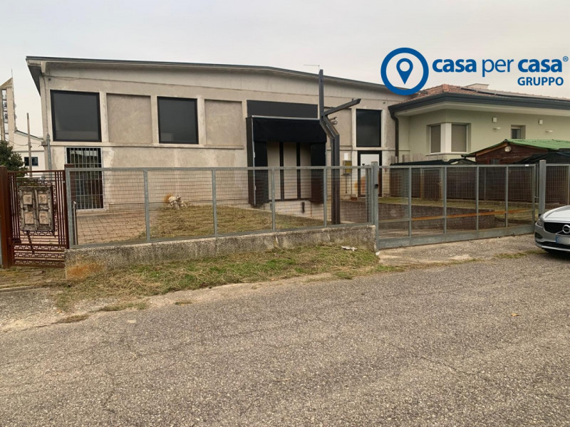 Immagine 8 di Capannone industriale in vendita  in Via Giuseppe di Vittorio a Cerea