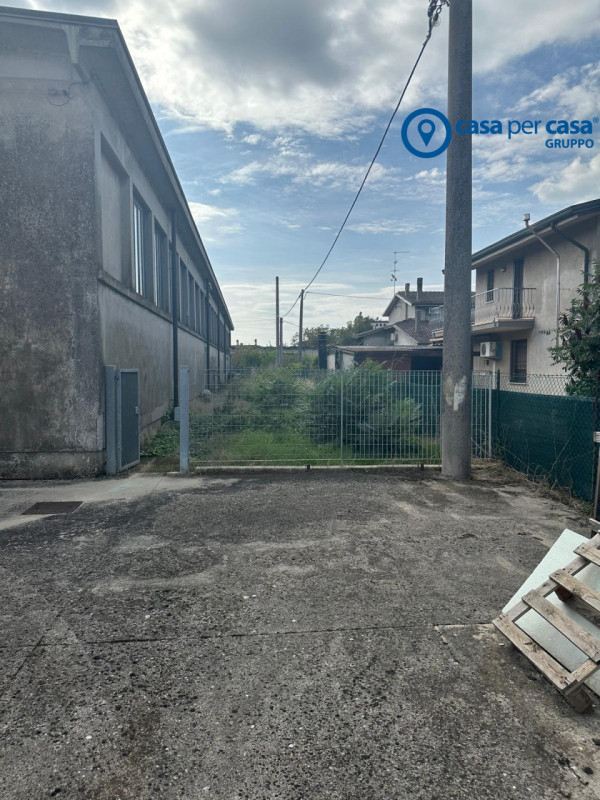 Immagine 11 di Capannone industriale in vendita  in Via Giuseppe di Vittorio a Cerea