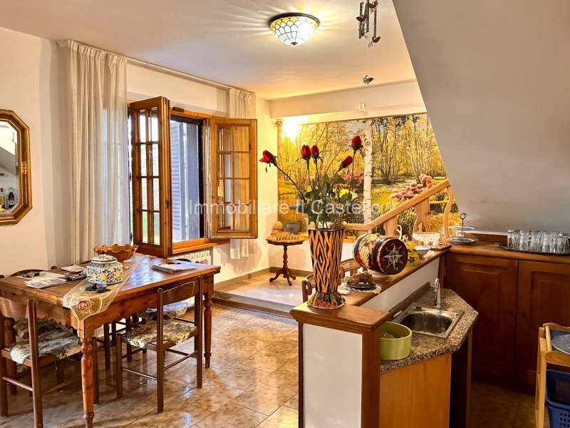 Immagine 3 di Casa indipendente in vendita  in Località Frattavecchia a Castiglione Del Lago