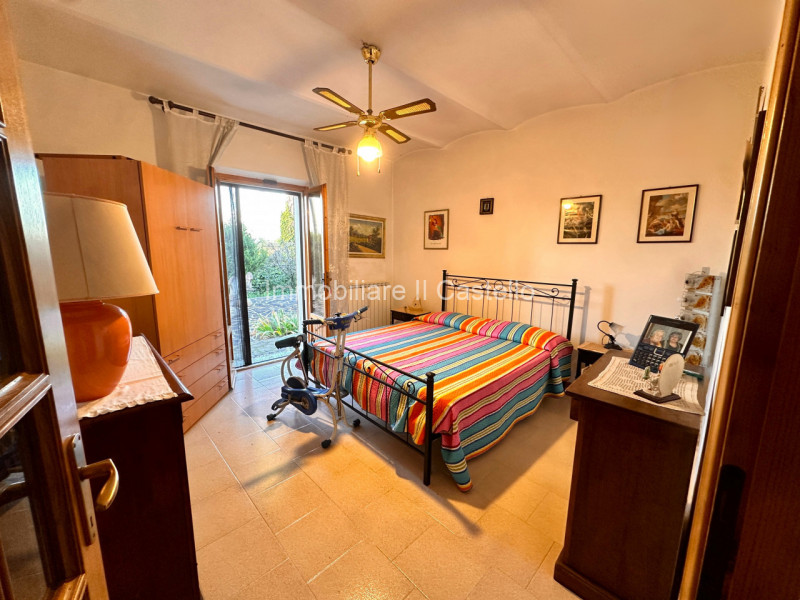 Immagine 8 di Casa indipendente in vendita  in Località Frattavecchia a Castiglione Del Lago