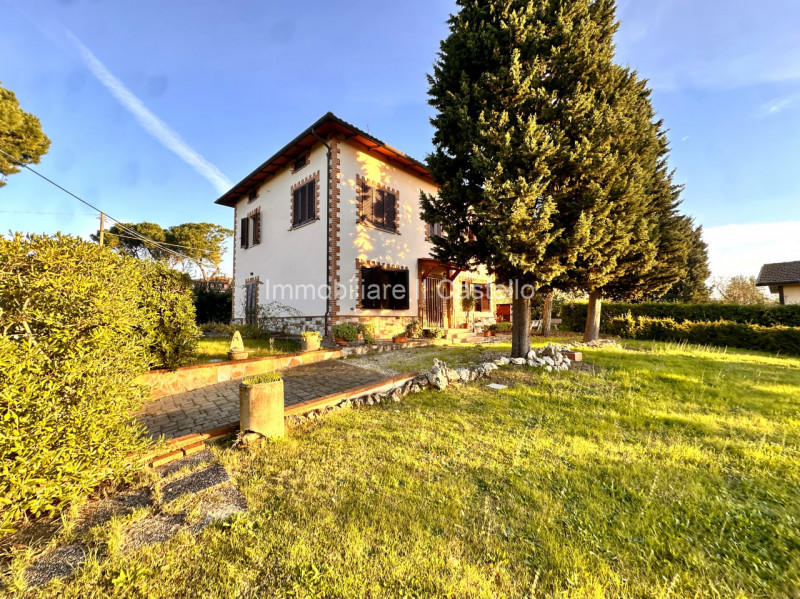 Immagine 34 di Casa indipendente in vendita  in Località Frattavecchia a Castiglione Del Lago