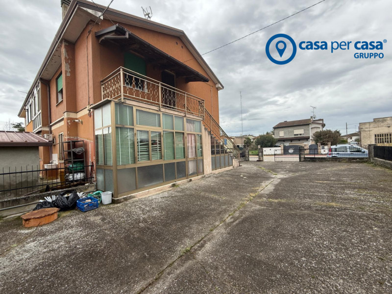 Immagine 3 di Appartamento in vendita  in Papozze Via Gramsci a Papozze