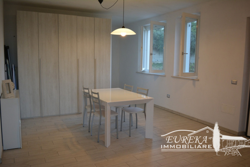 Immagine 26 di Appartamento in vendita  in via roma 152 a Castiglione Del Lago