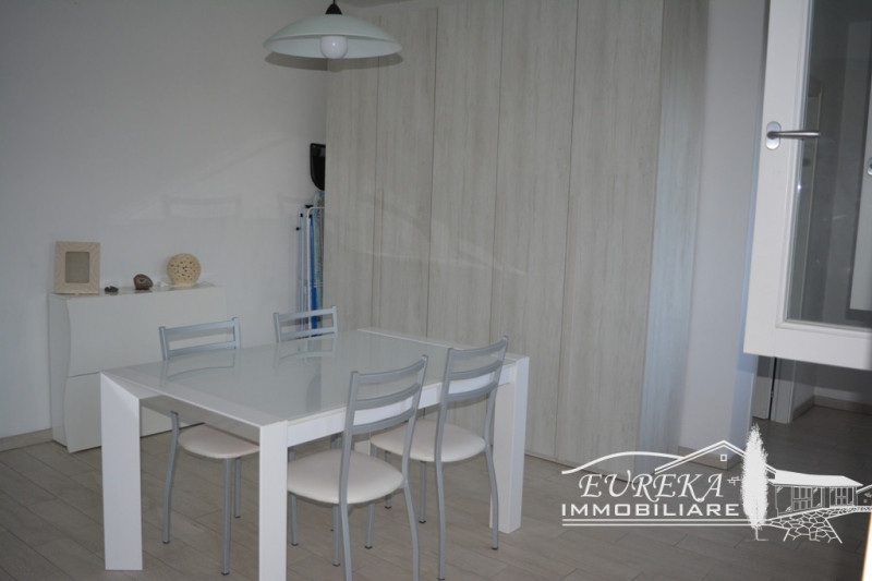 Immagine 32 di Appartamento in vendita  in via roma 152 a Castiglione Del Lago