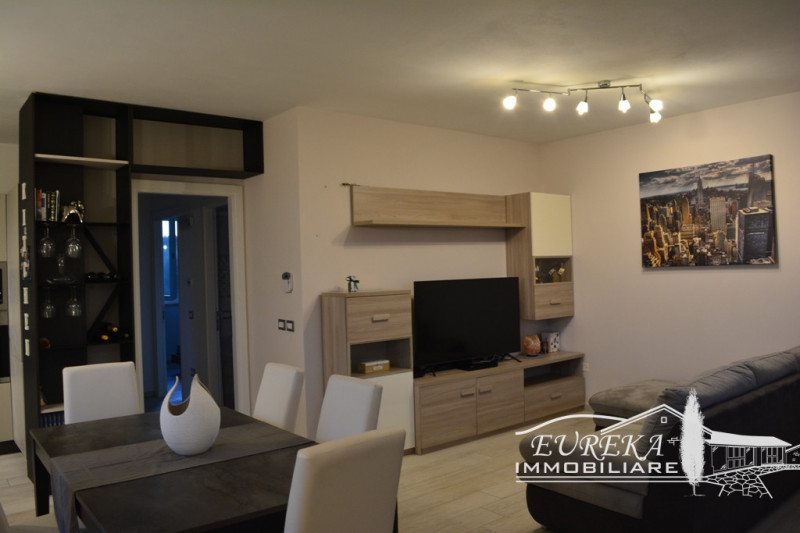 Immagine 42 di Appartamento in vendita  in via roma 152 a Castiglione Del Lago