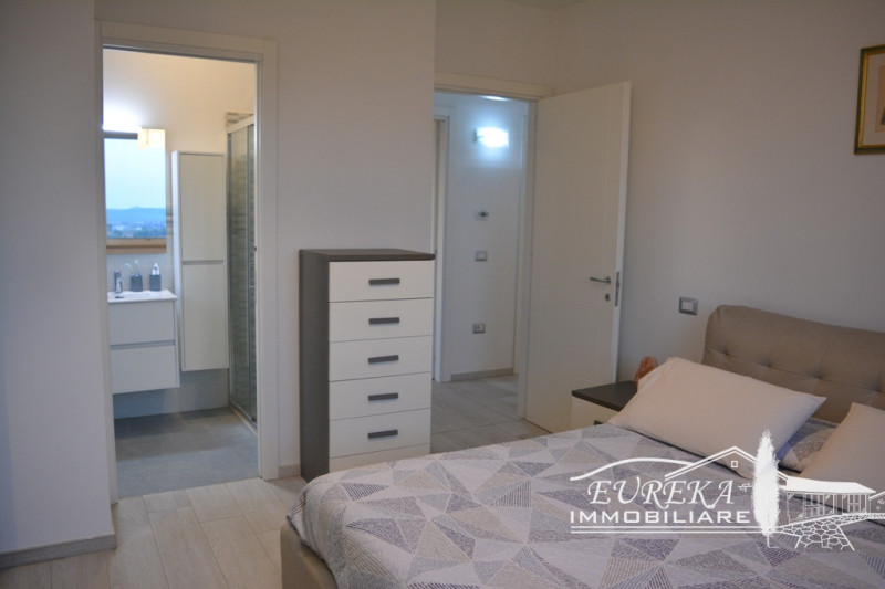 Immagine 46 di Appartamento in vendita  in via roma 152 a Castiglione Del Lago