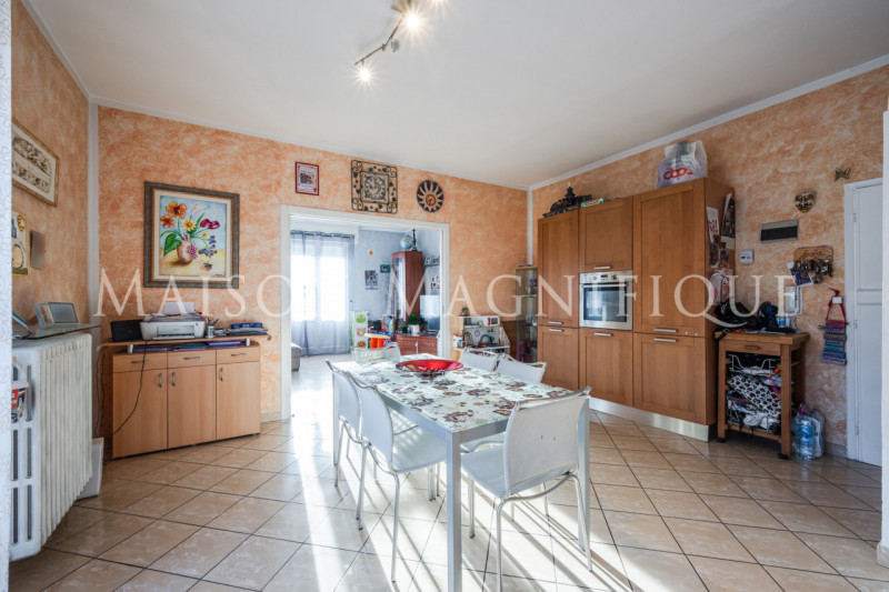 Immagine 4 di Appartamento in vendita  in Via Resistenza 14 a Comacchio