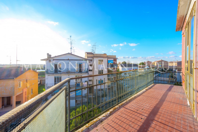 Immagine 27 di Appartamento in vendita  in Via Resistenza 14 a Comacchio