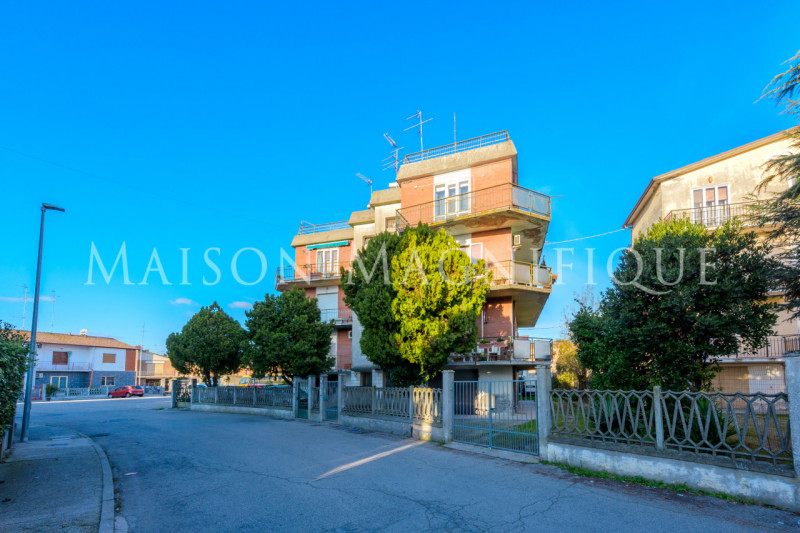 Immagine 44 di Appartamento in vendita  in Via Resistenza 14 a Comacchio