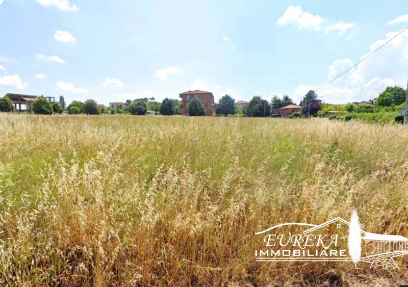 Immagine 3 di Terreno in vendita  in Via Santa Maria a Castiglione Del Lago