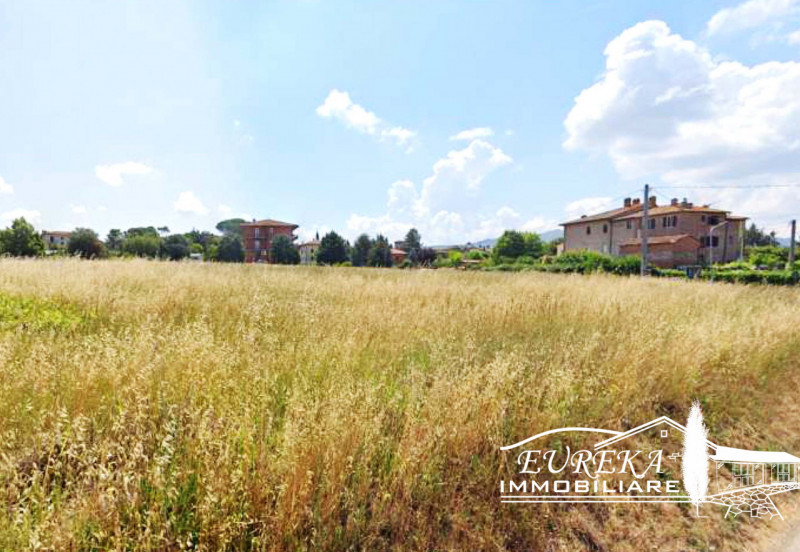 Immagine 5 di Terreno in vendita  in Via Santa Maria a Castiglione Del Lago