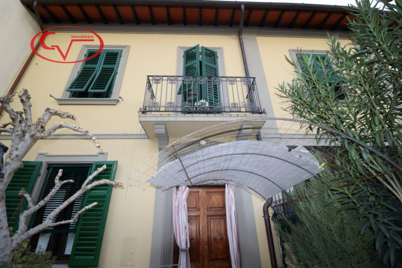 Immagine 2 di Villetta a schiera in vendita  in via ammiraglio burzagli a Montevarchi