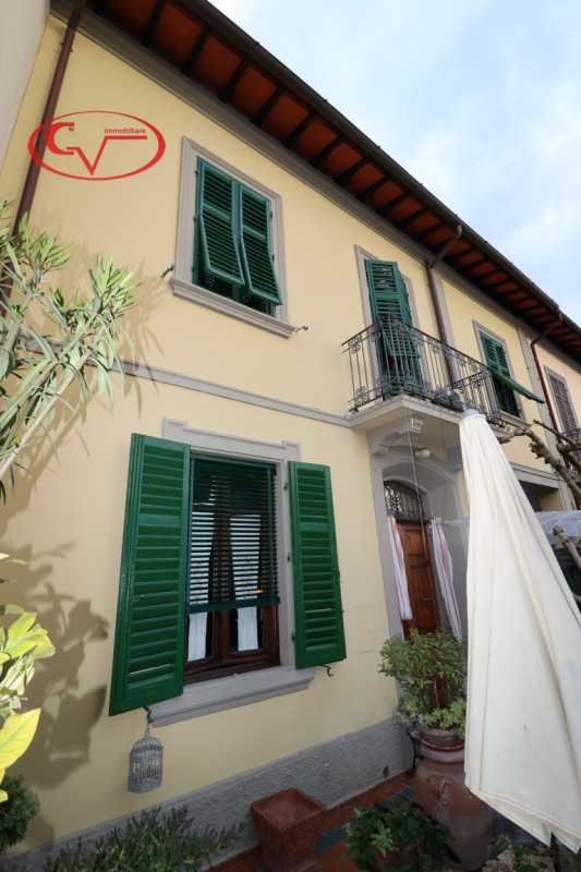 Immagine 4 di Villetta a schiera in vendita  in via ammiraglio burzagli a Montevarchi