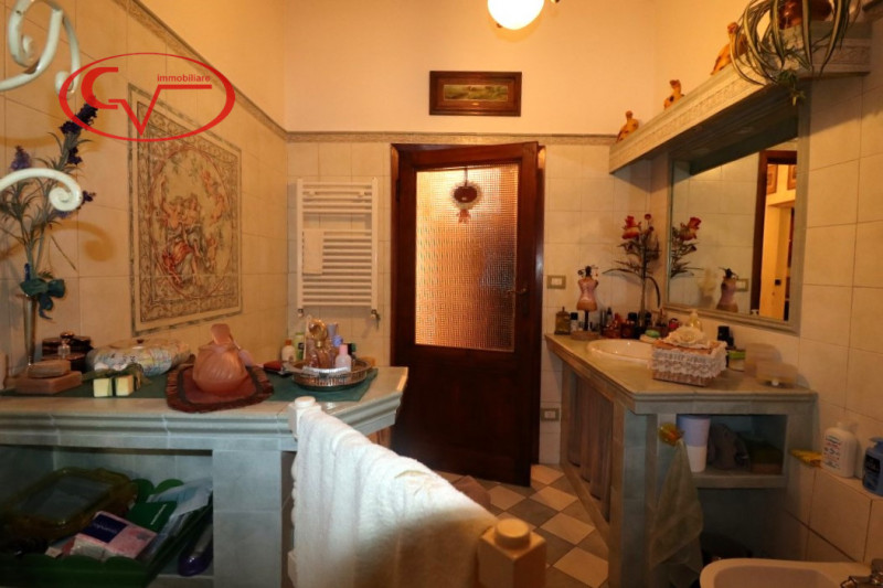 Immagine 31 di Villetta a schiera in vendita  in via ammiraglio burzagli a Montevarchi