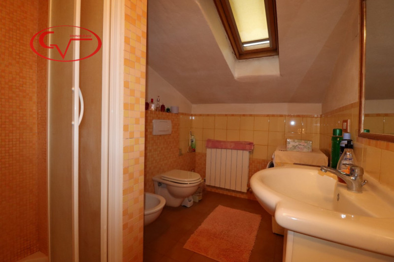 Immagine 41 di Villetta a schiera in vendita  in via ammiraglio burzagli a Montevarchi