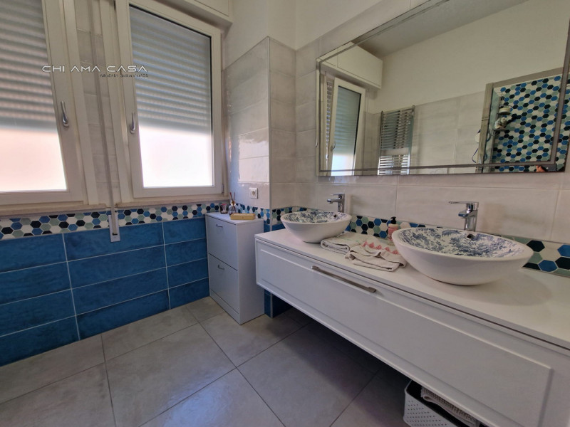 Immagine 23 di Appartamento in vendita  in Via Fermi a Vallefoglia