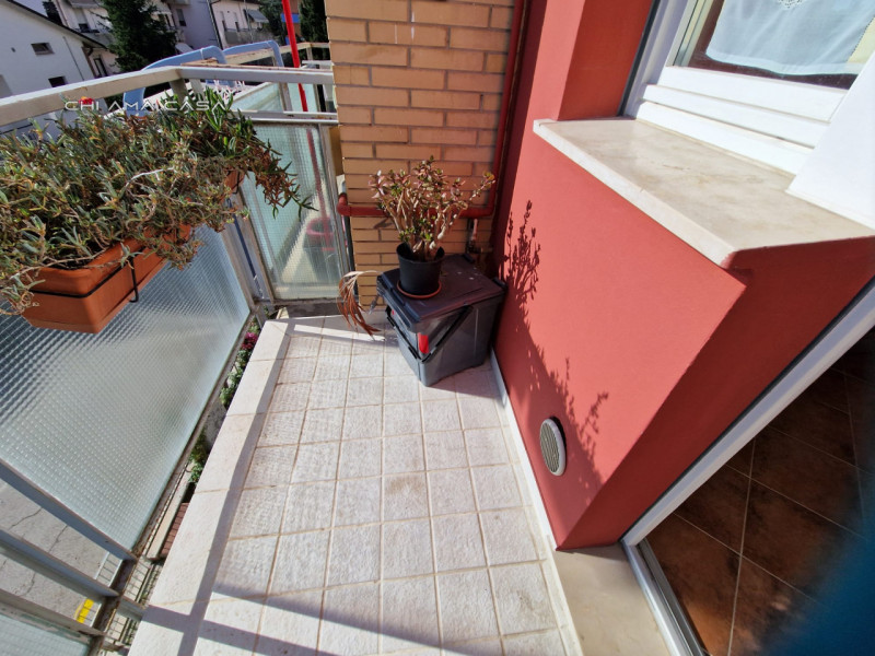 Immagine 30 di Appartamento in vendita  in Via Fermi a Vallefoglia