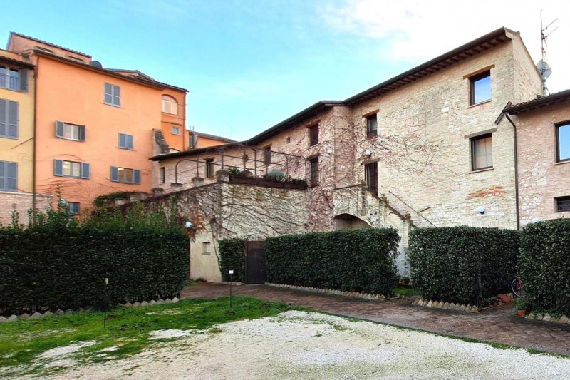 Immagine 4 di Ufficio in vendita  in Via Cairoli n.38/Via del Campo, N. snc a Foligno