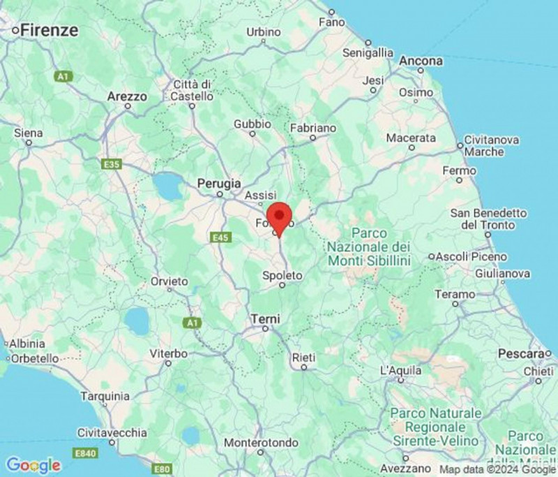 Immagine 13 di Ufficio in vendita  in Via Cairoli n.38/Via del Campo, N. snc a Foligno