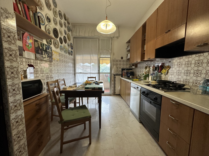 Immagine 7 di Appartamento in vendita  a Senigallia