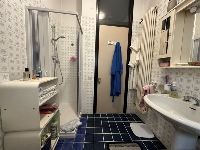 Immagine 19 di Appartamento in vendita  a Senigallia