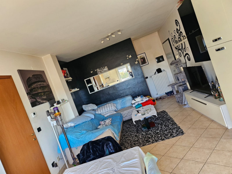 Immagine 2 di Appartamento in vendita  a Suzzara