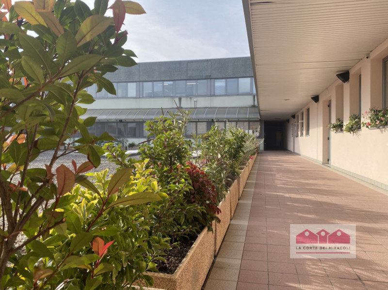 Immagine 1 di Laboratorio in vendita  in via zamenhof a Vicenza