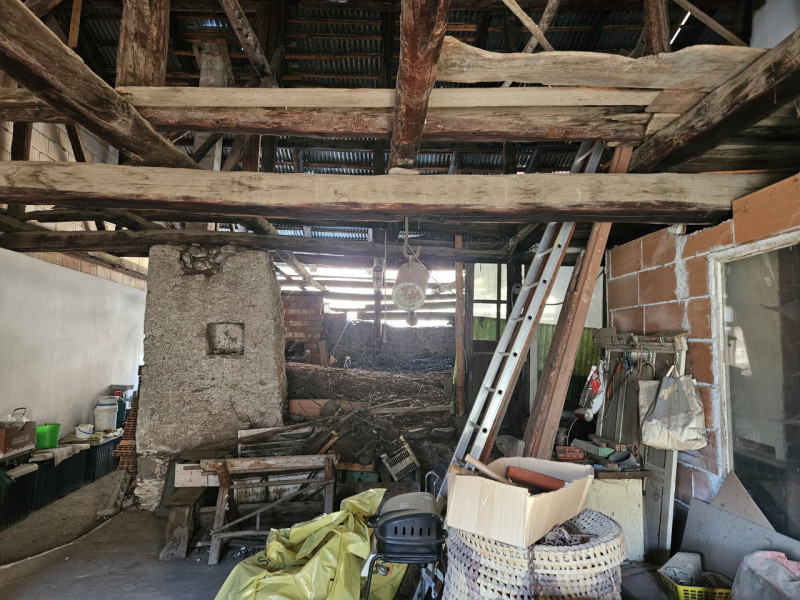 Immagine 6 di Rustico / casale in vendita  in Via di Solasna, n.36 a Caldes