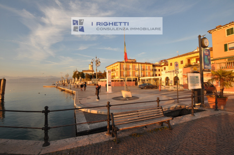 Immagine 28 di Appartamento in vendita  in Vicolo Casara a Lazise