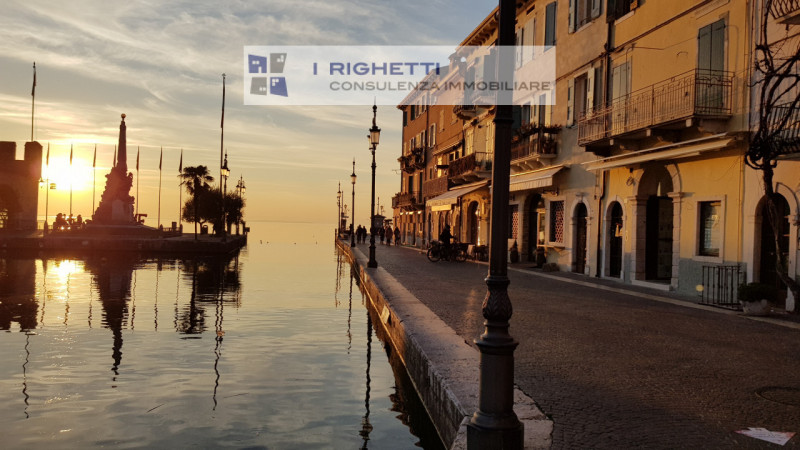 Immagine 30 di Appartamento in vendita  in Vicolo Casara a Lazise