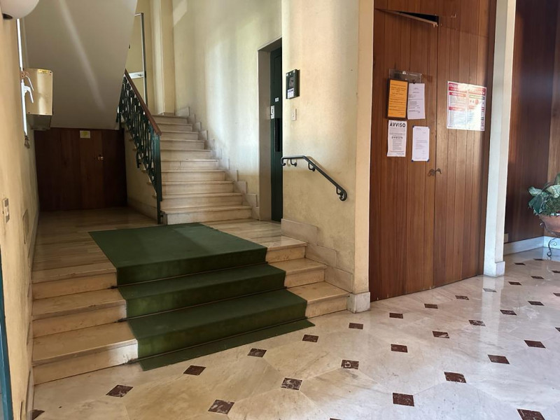 Immagine 2 di Appartamento in vendita  in Via Lanzone a Savona