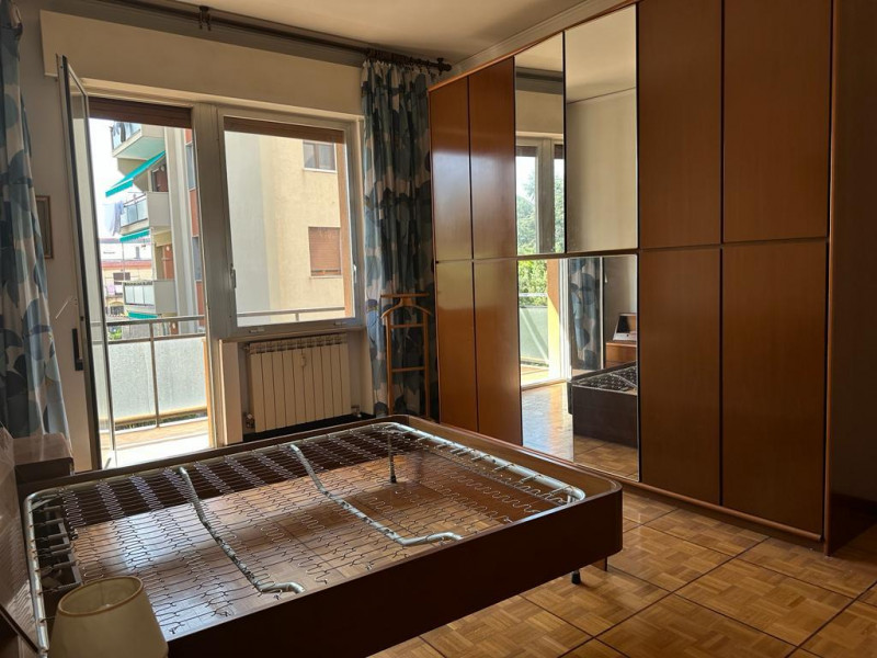 Immagine 6 di Appartamento in vendita  in Via Lanzone a Savona