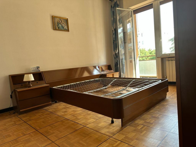 Immagine 7 di Appartamento in vendita  in Via Lanzone a Savona