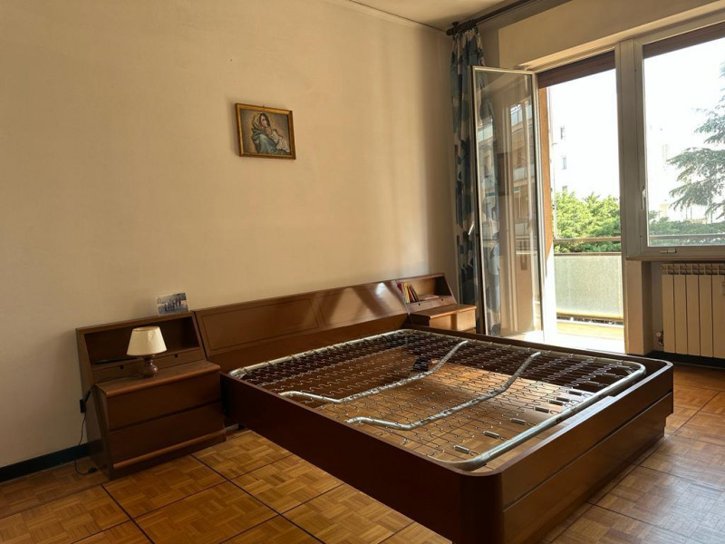 Immagine 8 di Appartamento in vendita  in Via Lanzone a Savona