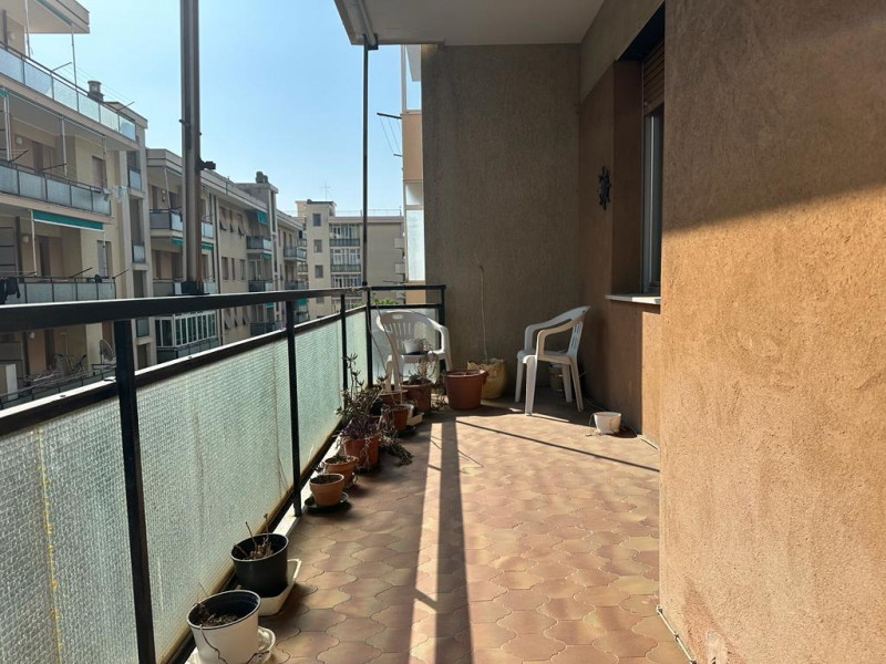 Immagine 13 di Appartamento in vendita  in Via Lanzone a Savona