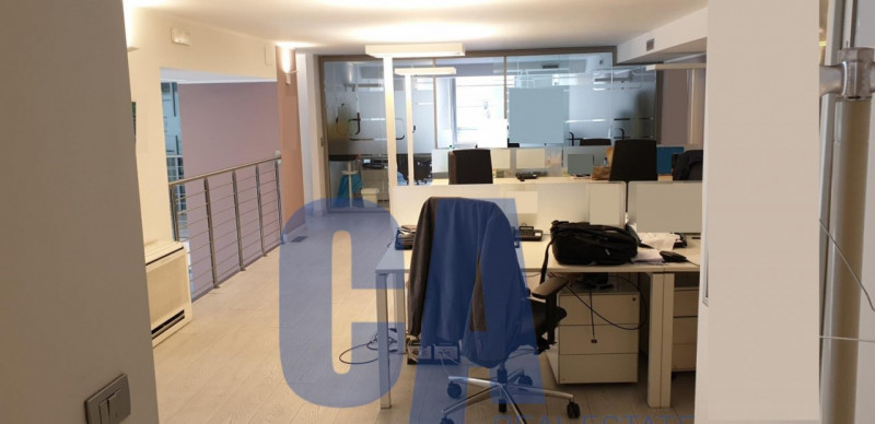 Immagine 24 di Negozio in vendita  in PIAZZA DUCA D'AOSTA a Milano