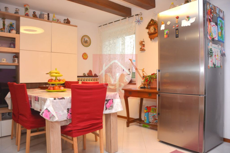 Immagine 7 di Villetta a schiera in vendita  in piazza IV Novembre 14 a Visco