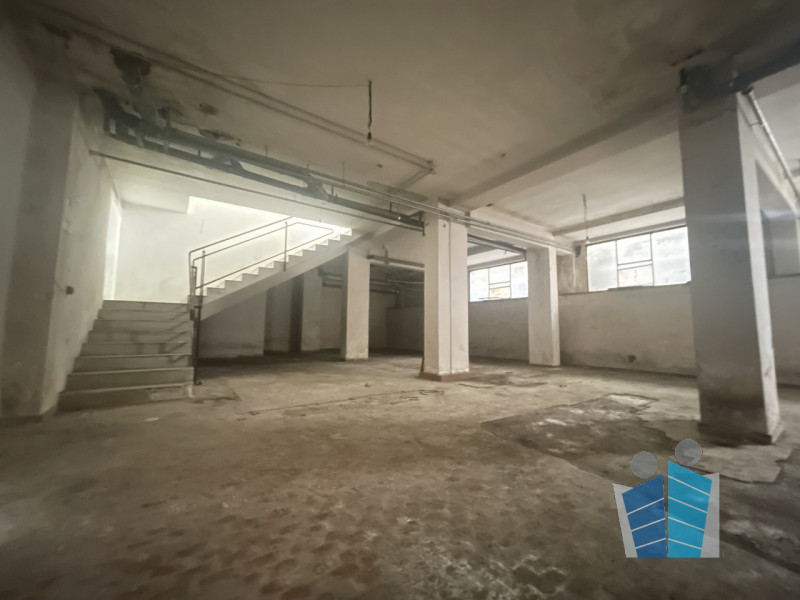 Immagine 5 di Negozio in affitto  in via imbriani a Lecce