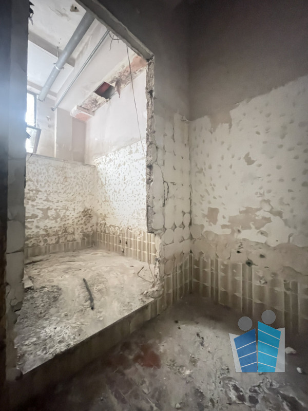 Immagine 10 di Negozio in affitto  in via imbriani a Lecce