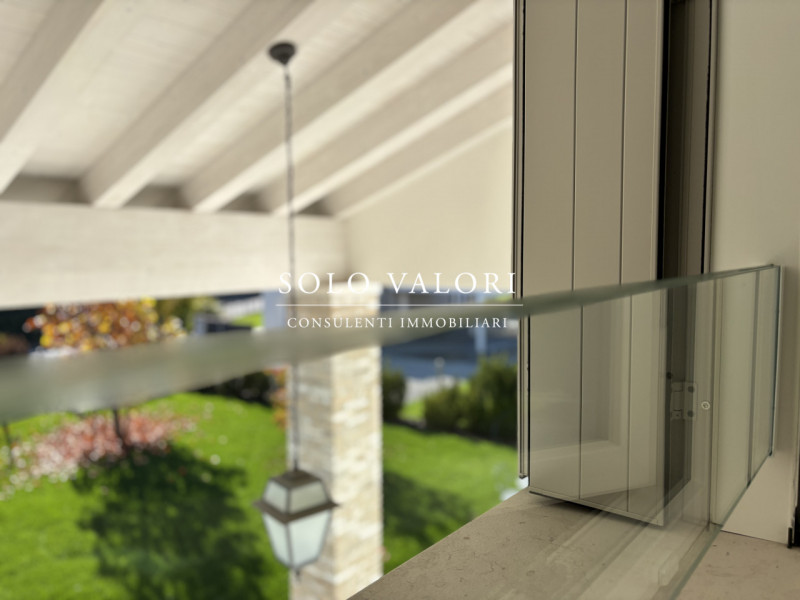 Immagine 3 di Villa in vendita  a Castelfranco Veneto