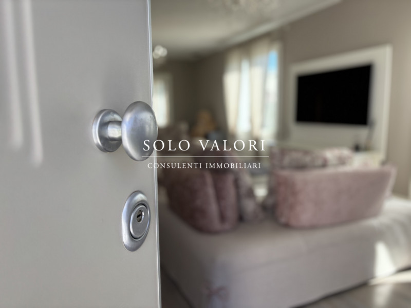 Immagine 4 di Villa in vendita  a Castelfranco Veneto