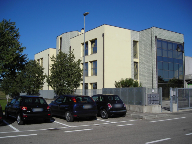 Immagine 8 di Laboratorio in vendita  in Via Misurina a Mestrino