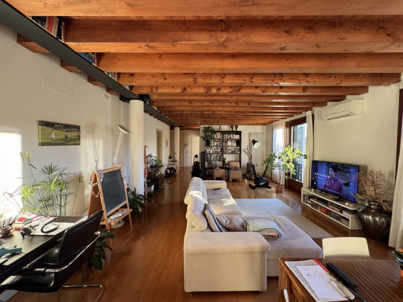 Immagine 4 di Appartamento in vendita  in via verci 2 a Bassano Del Grappa