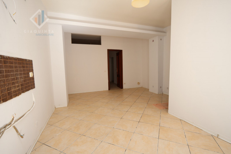 Immagine 2 di Appartamento in vendita  in Via Alessandro Manzoni n.05 a Palagonia