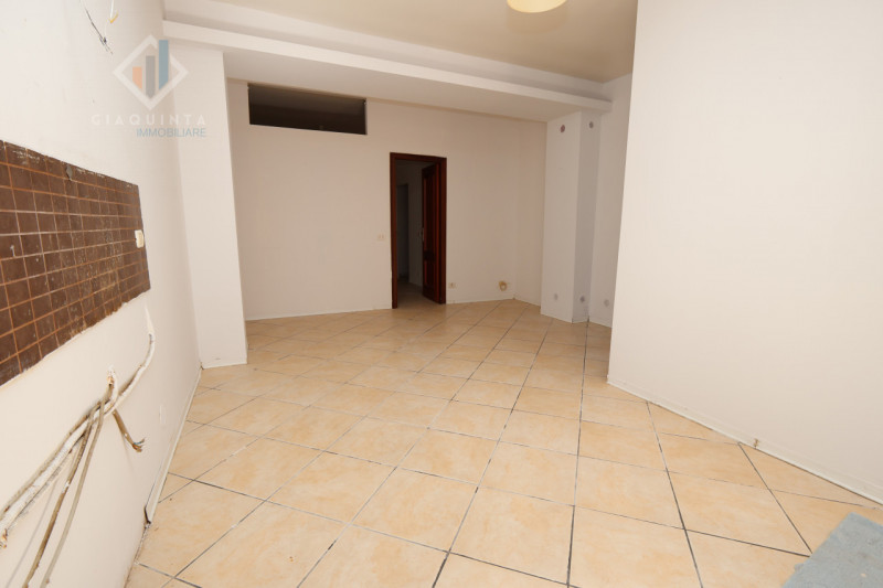 Immagine 6 di Appartamento in vendita  in Via Alessandro Manzoni n.05 a Palagonia