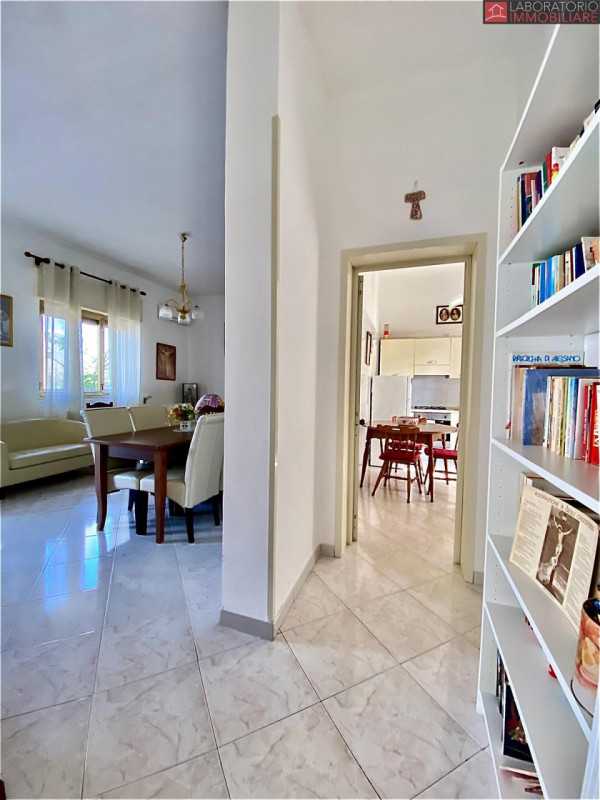 Immagine 18 di Casa indipendente in vendita  in Via Perugia a Lecce