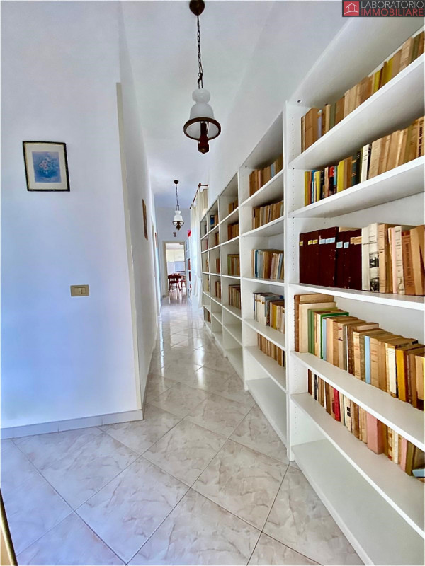 Immagine 21 di Casa indipendente in vendita  in Via Perugia a Lecce