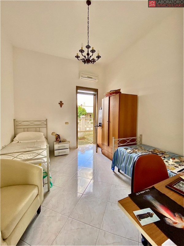 Immagine 27 di Casa indipendente in vendita  in Via Perugia a Lecce