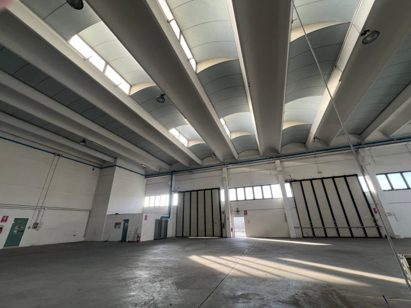 Immagine 1 di Capannone industriale in affitto  in Corso Venezia, 1 a San Bonifacio